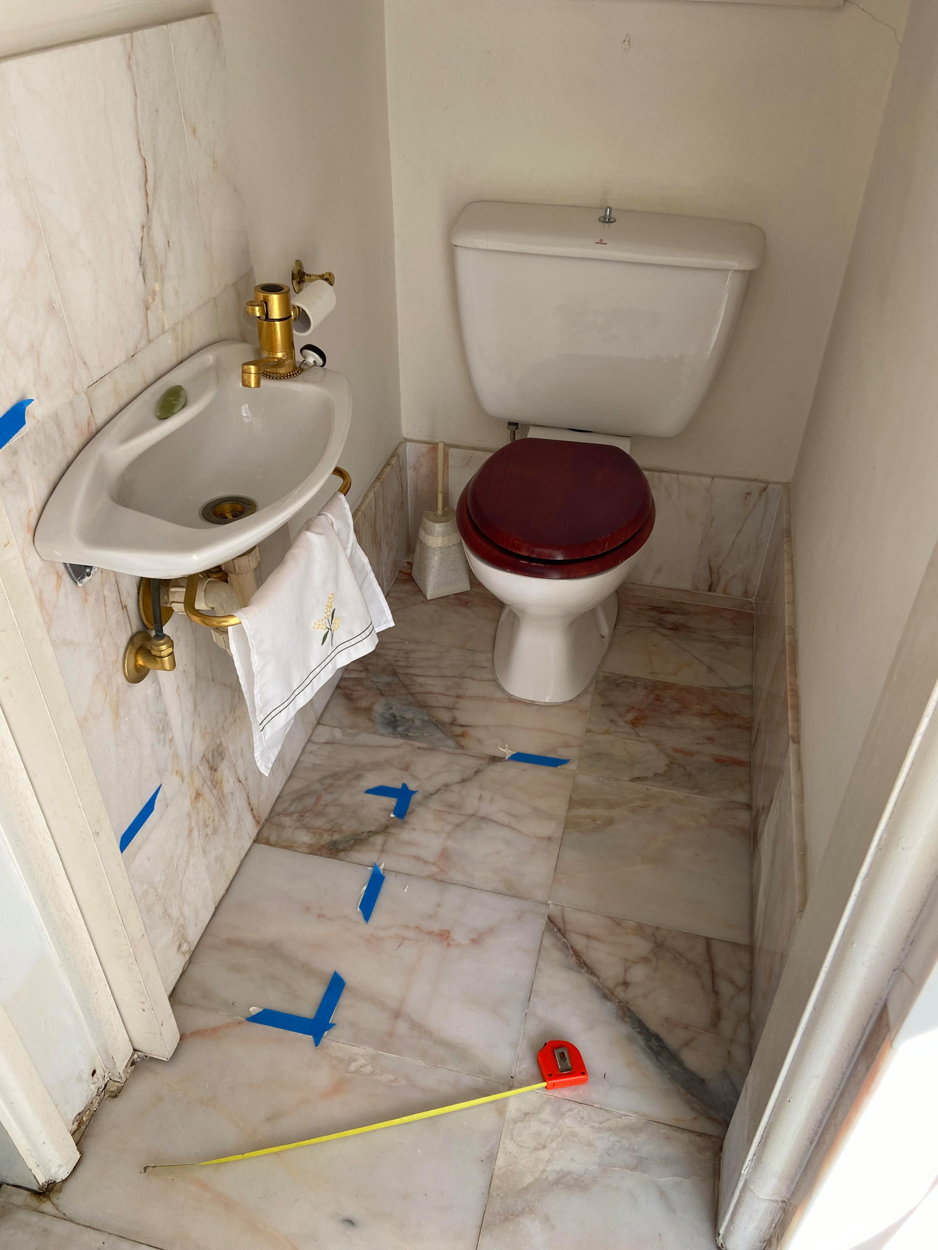 REBUILD OF A GRAND  BATHROOM