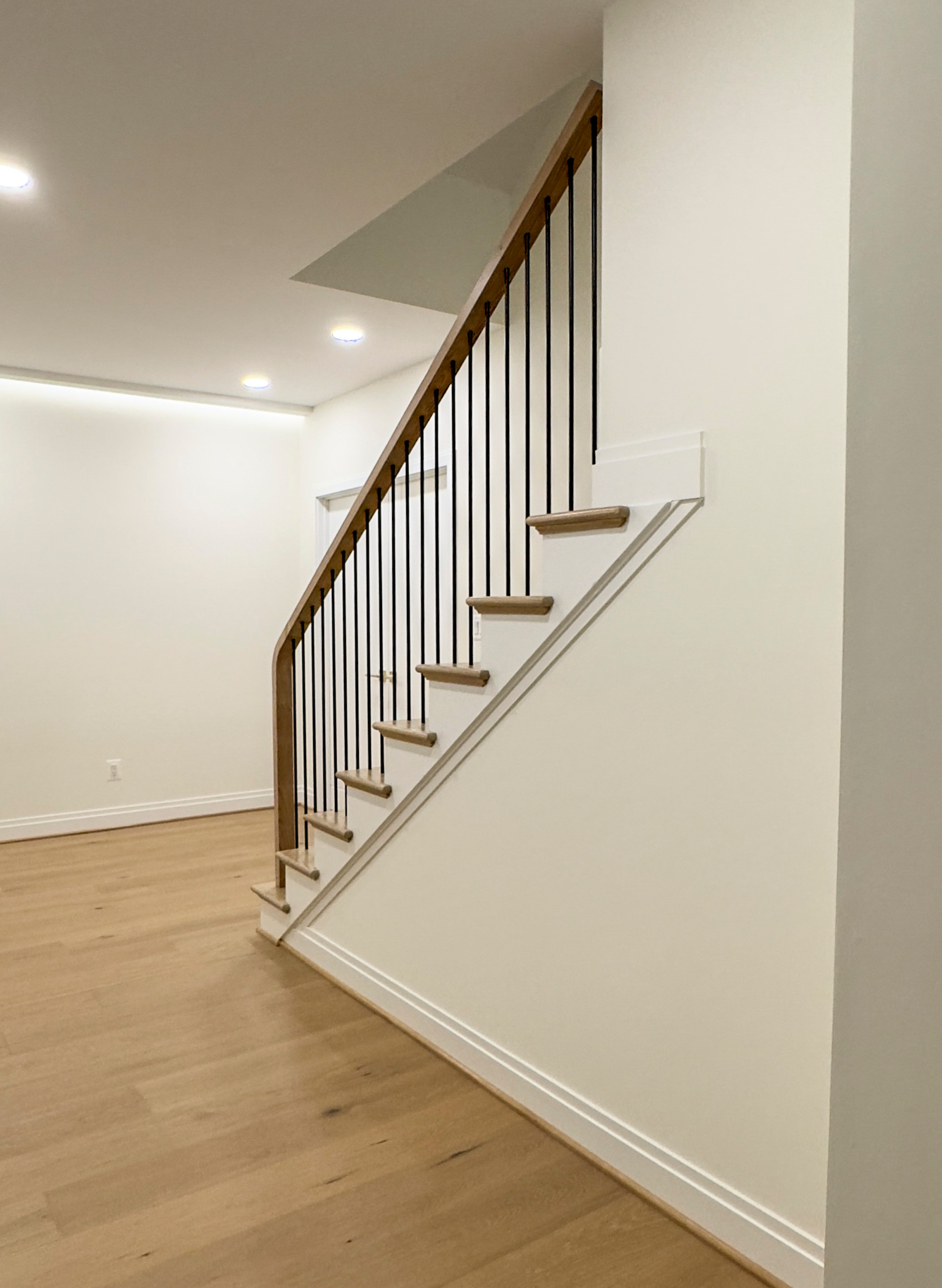 144_Attractive Transitional Staircase in Impressive Modern Home, Vienna VA 22180