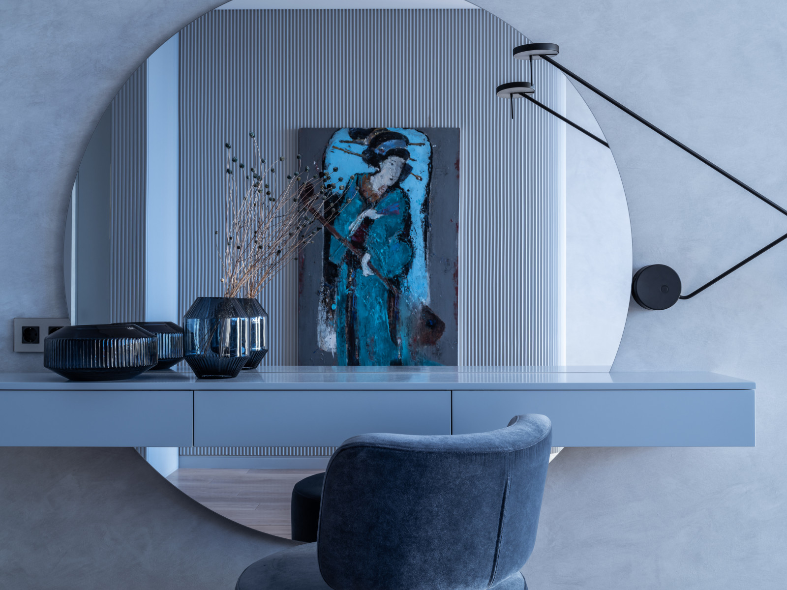 Фото реализованного проекта в современном стиле с яркими акцентами