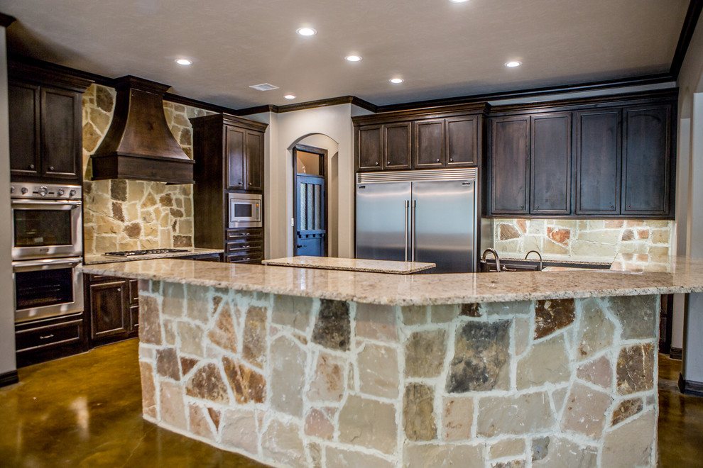 Mountain style kitchen photo in Houston