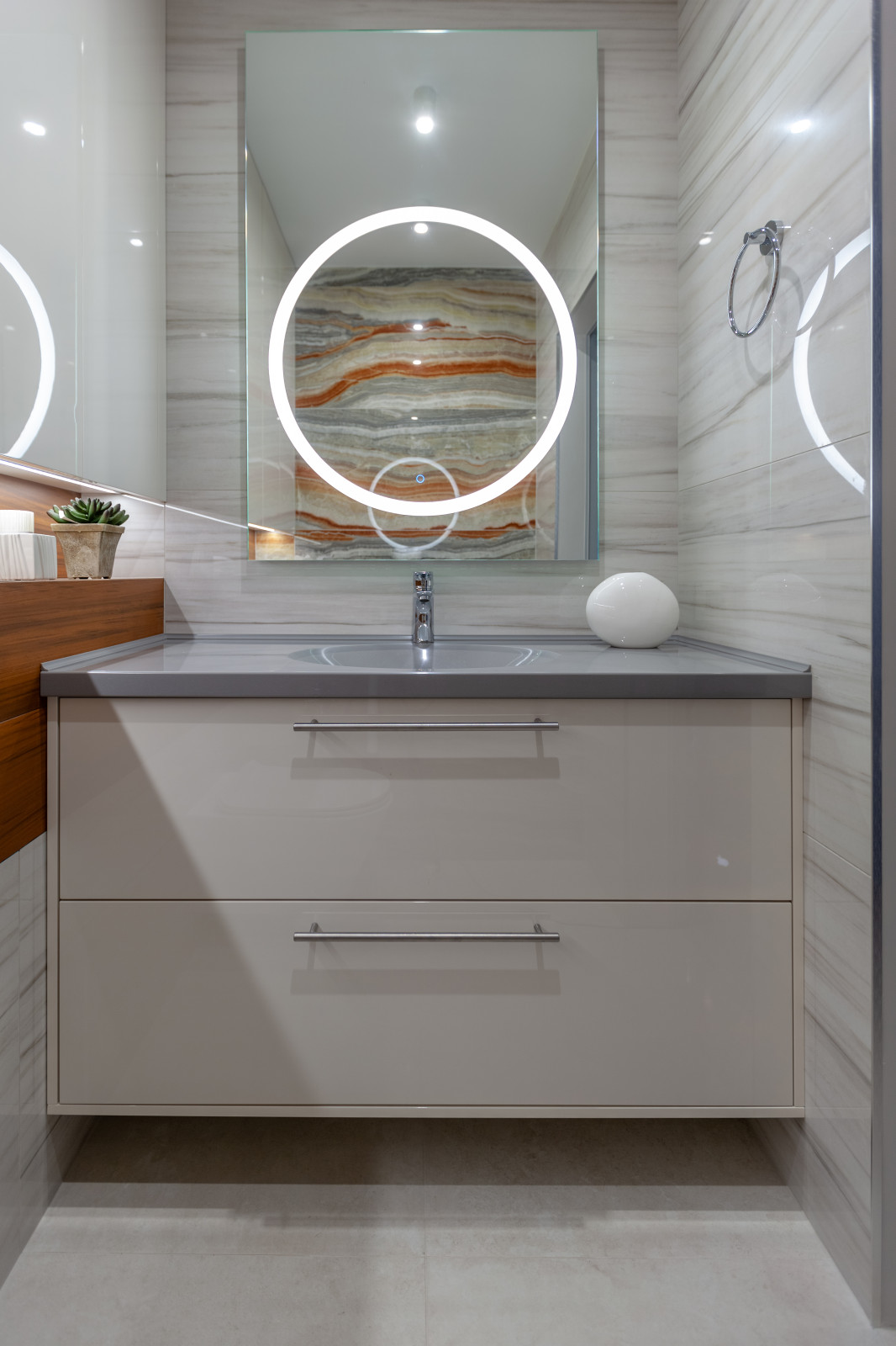 Дизайн-проект пентхауса в ЖК Европейский берег с высотой потолка 5,8 м.