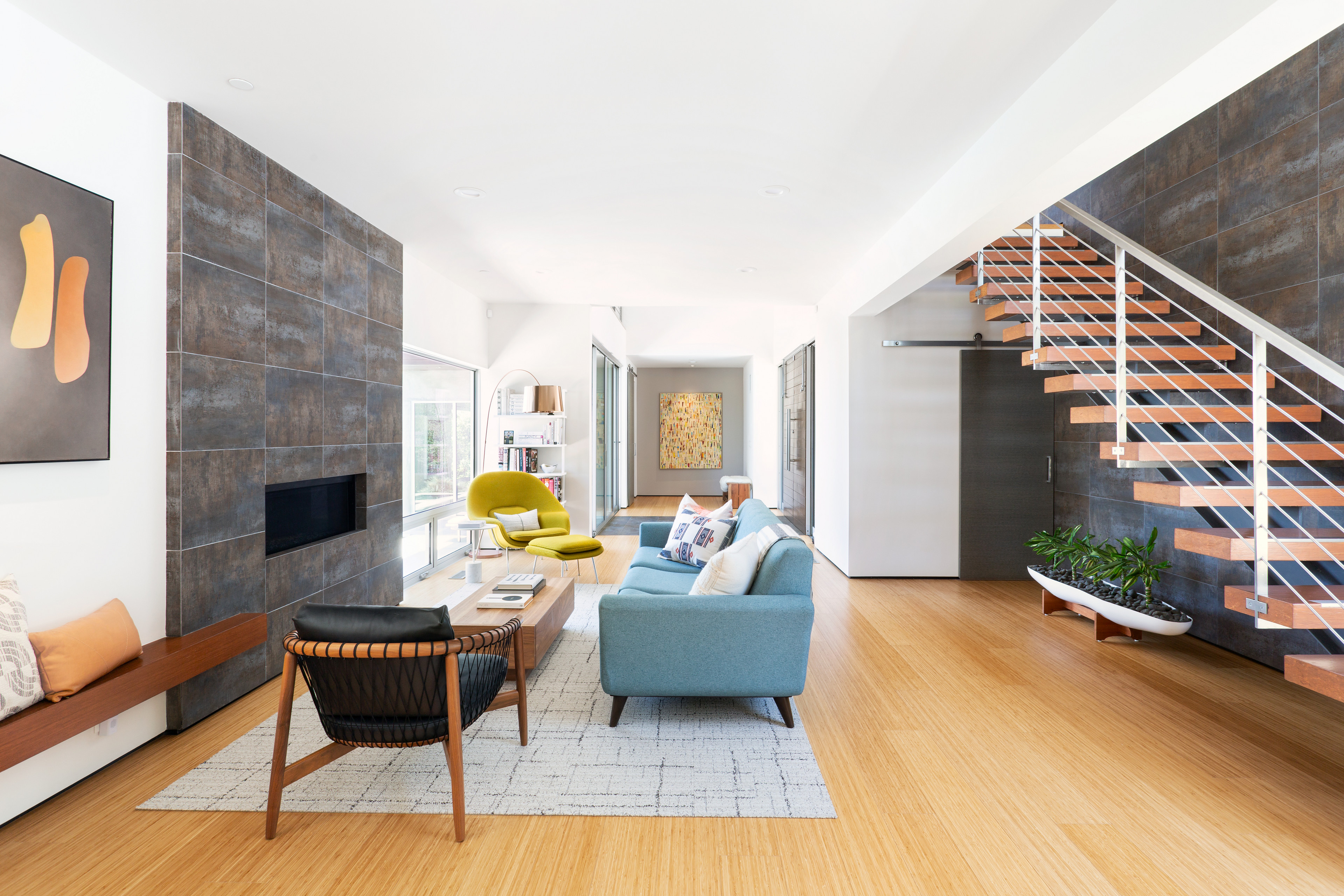 An Inviting Contemporary Home With a Focus on Art