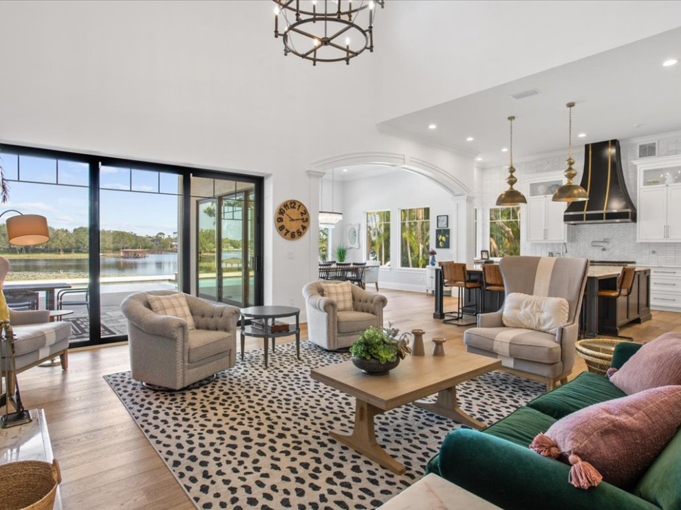 Markham House (by Tolaris Homes) French Country Living Room Orlando by MJS Designers