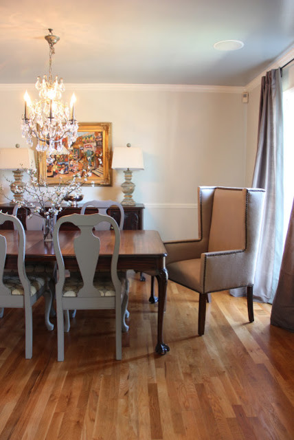 This is an example of a dining room in Birmingham.
