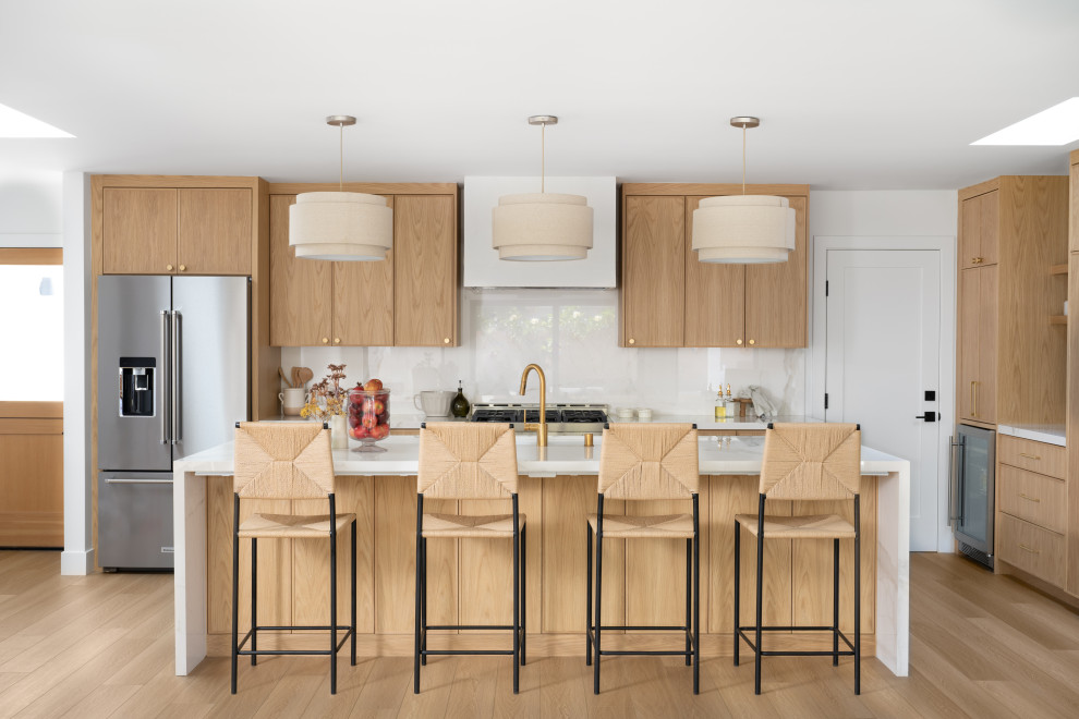 Inspiration for a transitional kitchen remodel in Orange County