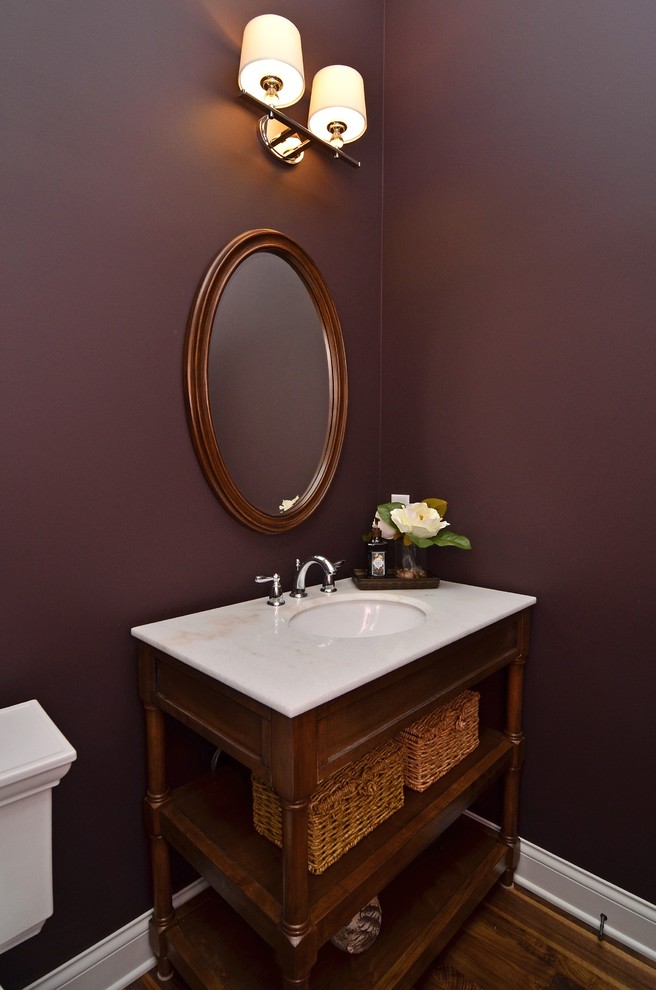 Design ideas for a traditional powder room in Minneapolis.