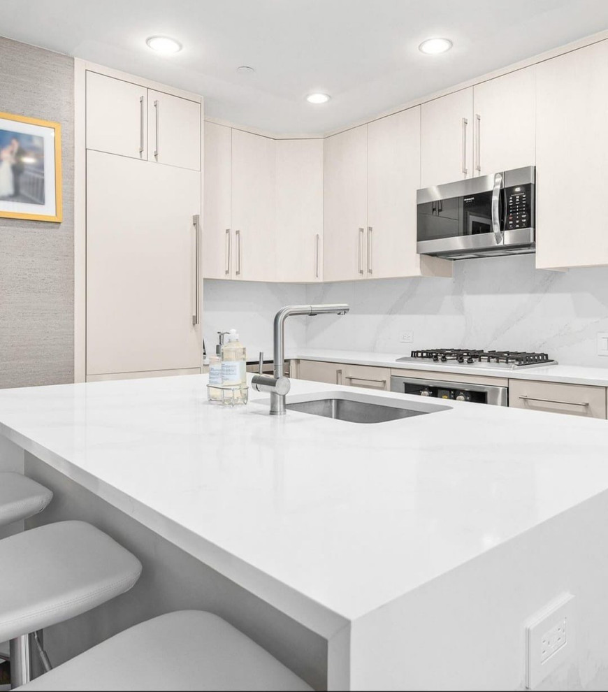 Sky-High Sophistication in Midtown Manhattan