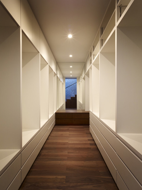 TY minimalistisch-ankleidezimmer