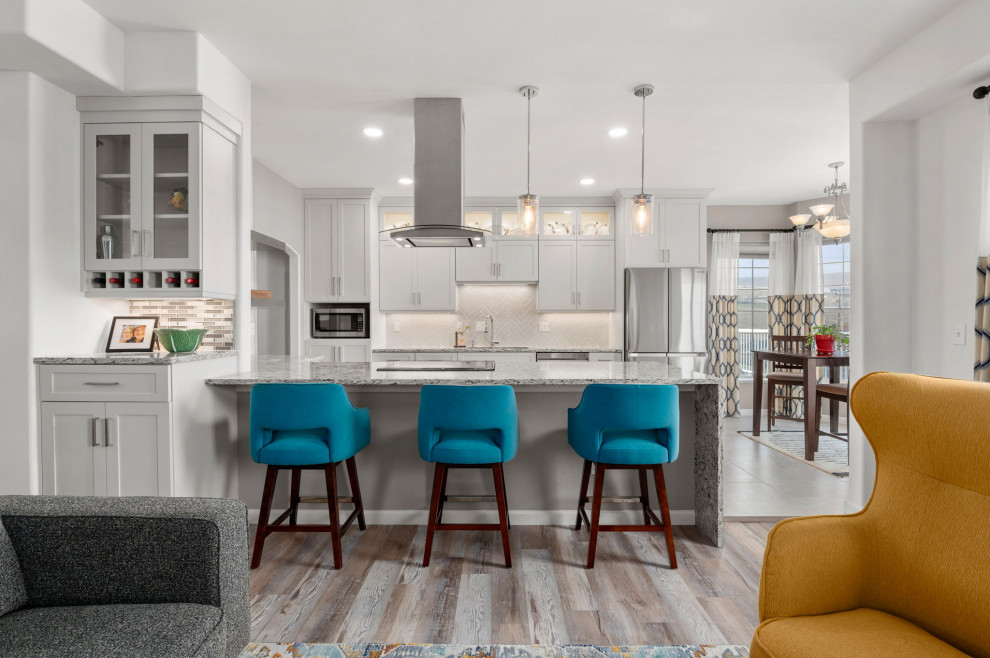 Eat-in kitchen - transitional eat-in kitchen idea in Seattle with shaker cabinets and gray cabinets
