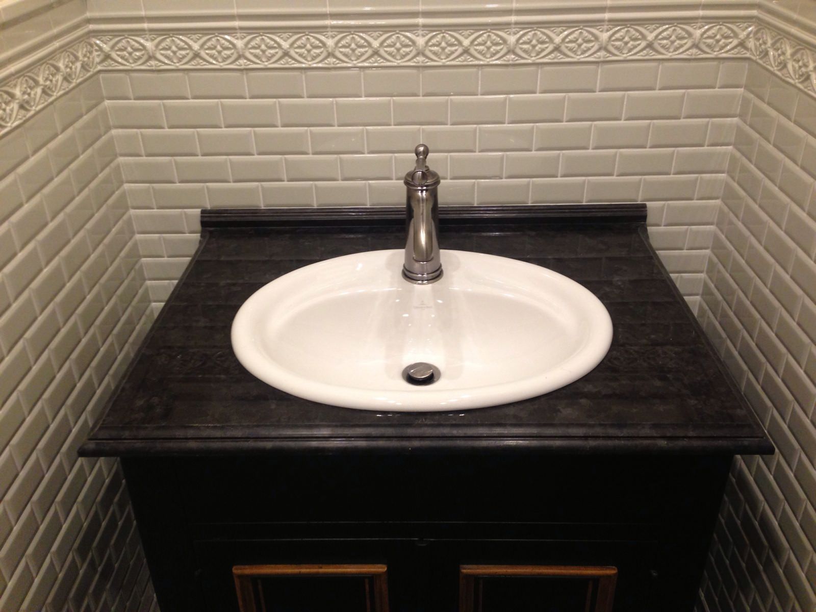 Кемень, керамика.