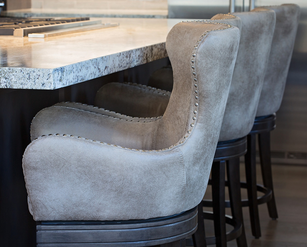 Home design - rustic home design idea in Denver