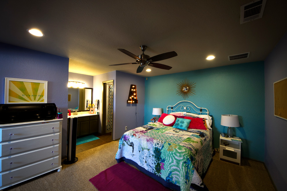 Photo of a large traditional guest bedroom in Dallas with purple walls, carpet and beige floor.