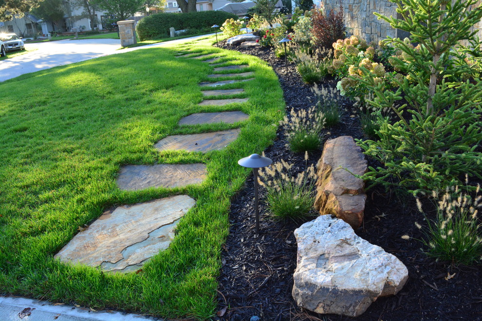 Design ideas for a country front yard garden in Omaha with a garden path and natural stone pavers.