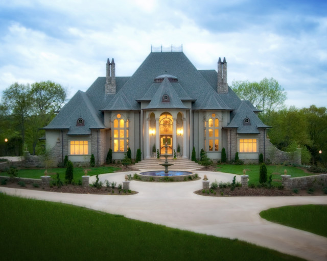 Chestnut Hill Estate classique-facade