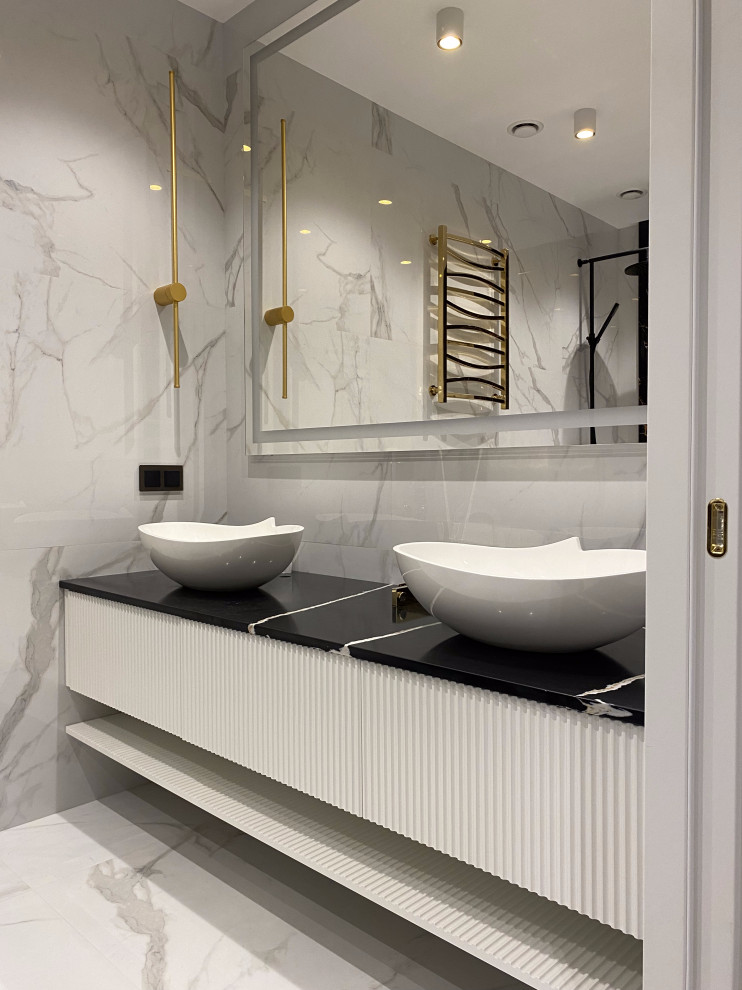 Столешница в ванную комнату