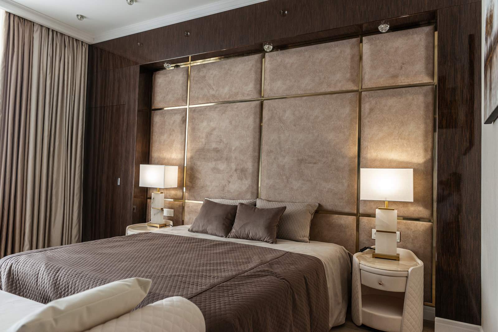 Дом с бассейном