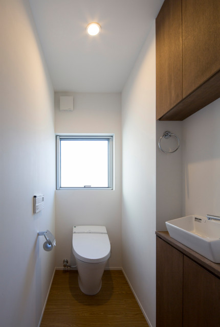 内佐屋の家 | house of  uchisaya moderno-aseo