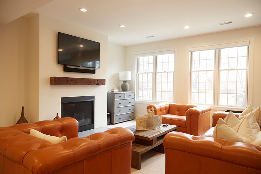 Transitional home design photo in Chicago