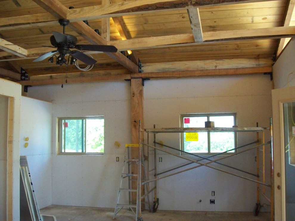 Inspiration for a rustic home design remodel in Austin