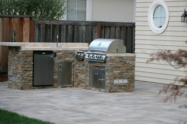 Saratoga contemporary-patio