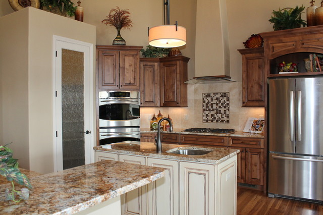 Elevation Homes traditional-kitchen