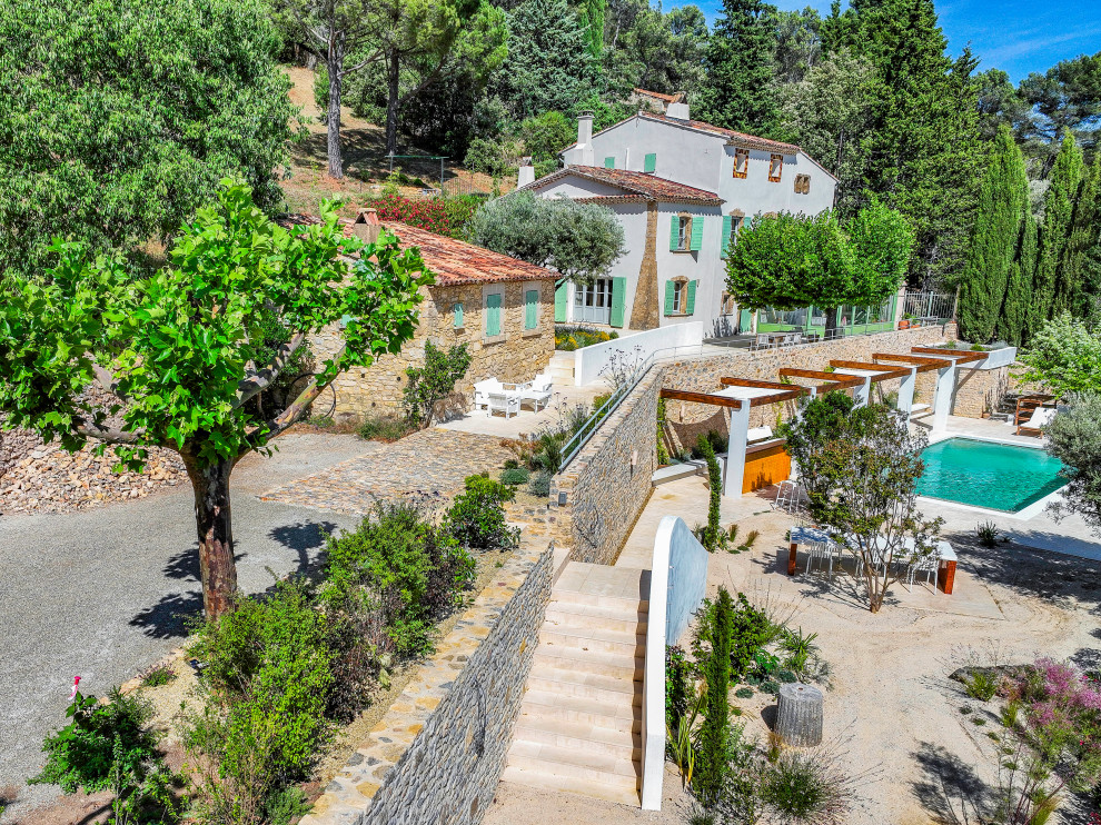 Tourtour - un  jardin dans le ciel