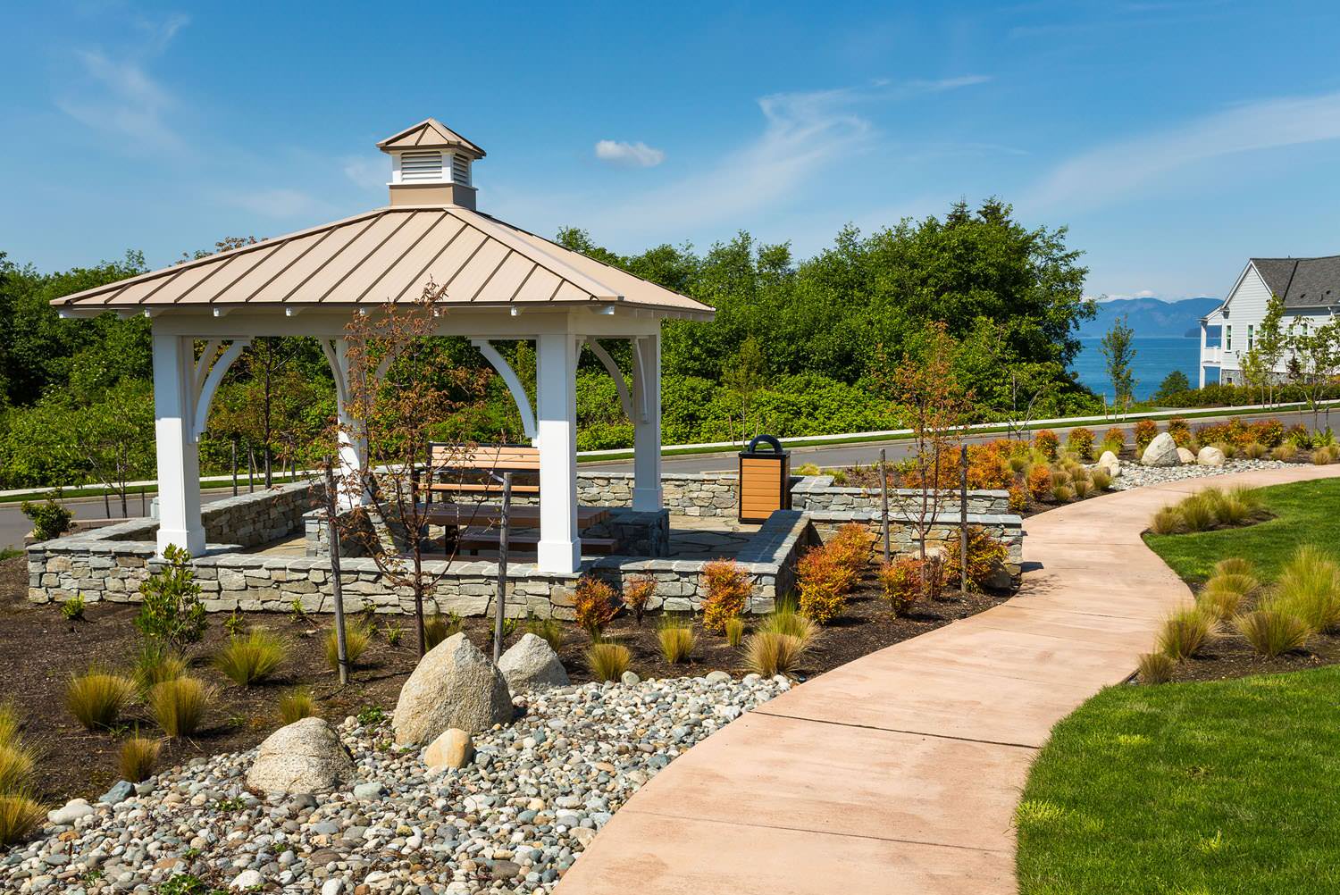 HARDSCAPE PATIOS | PATHWAYS | DRIVEWAYS