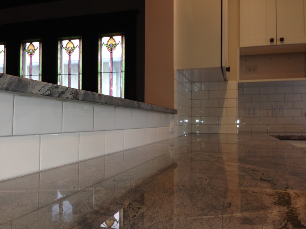 Example of a transitional kitchen design in Chicago