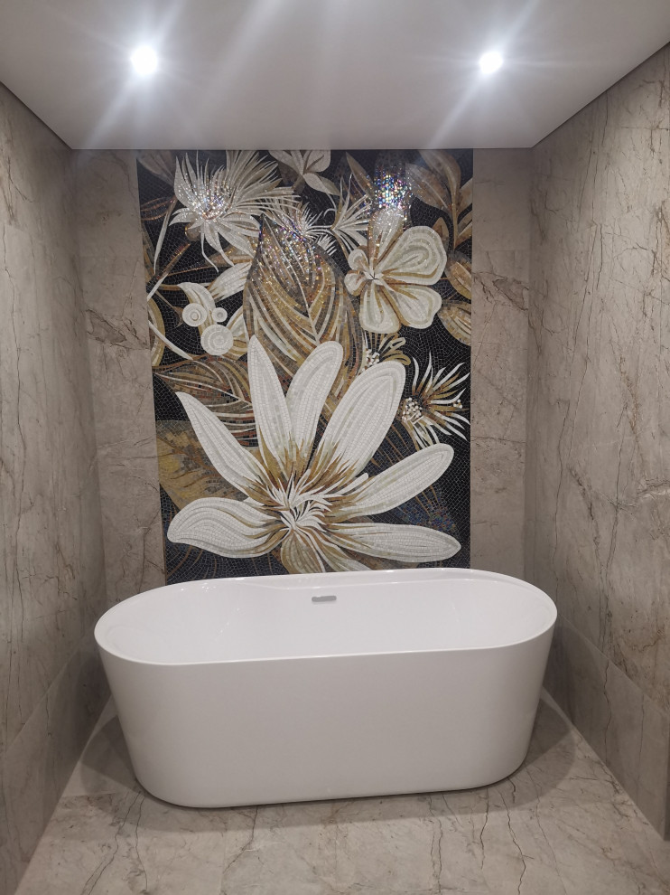 Укладка керамогранита. Ремонт ванной и туалета.