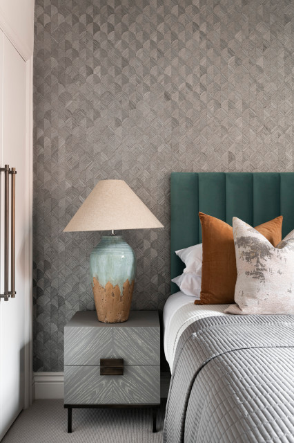 Mayfair Home modern-schlafzimmer