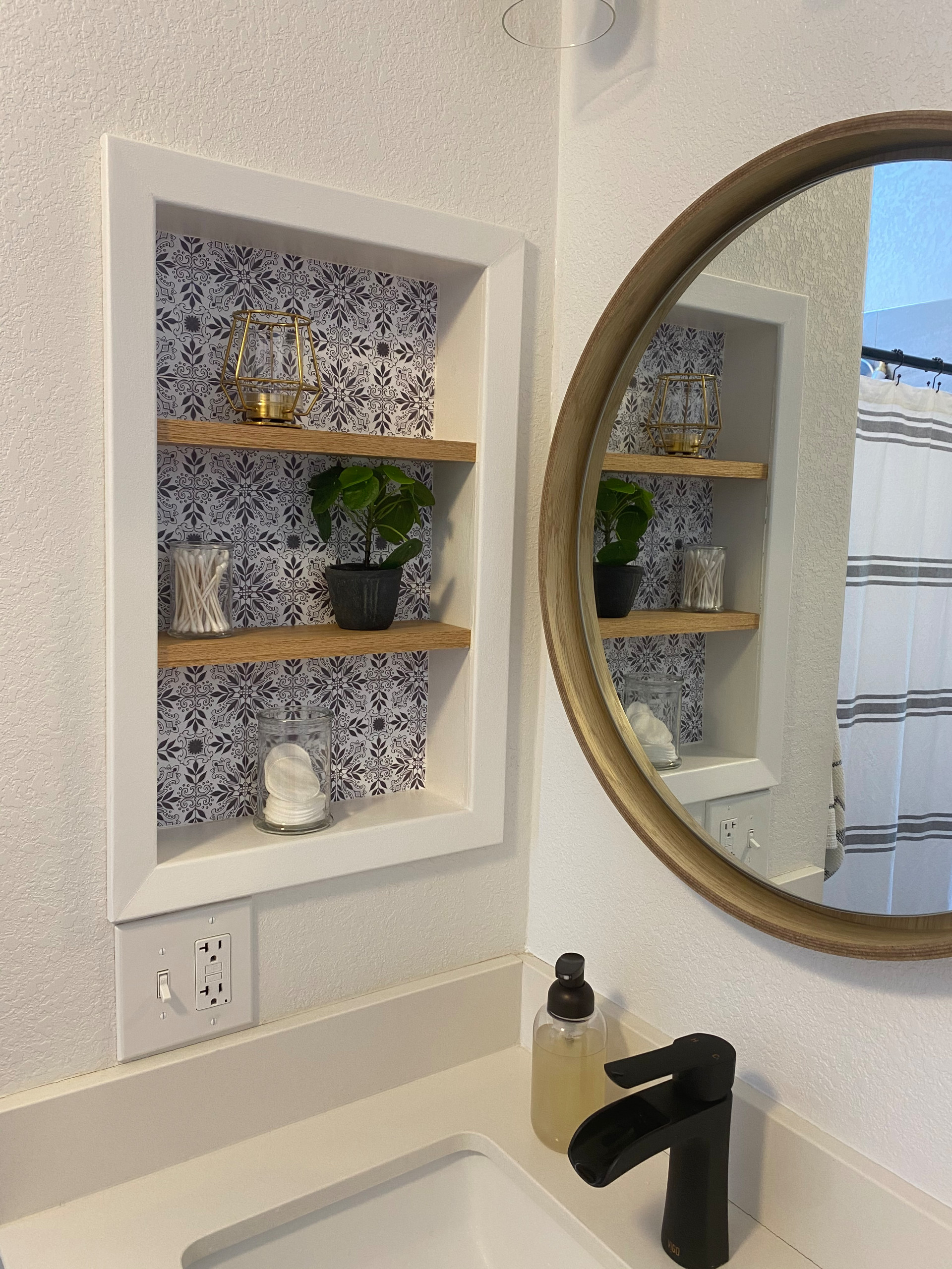 Modern Eclectic Bathroom