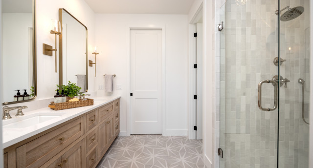 Timeless Transitional badezimmer
