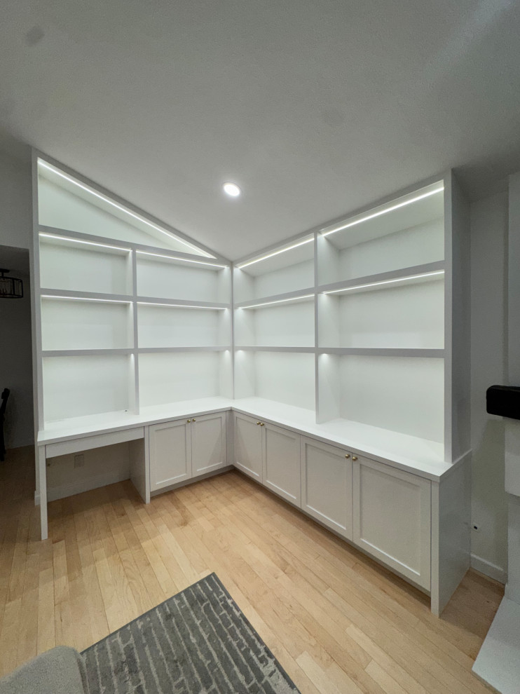Westlake Village Desk and Office Built-In