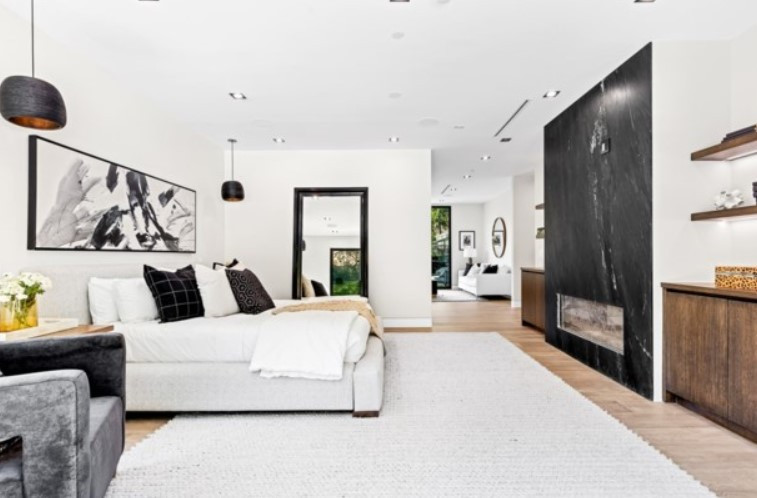 Hutton Drive 90210