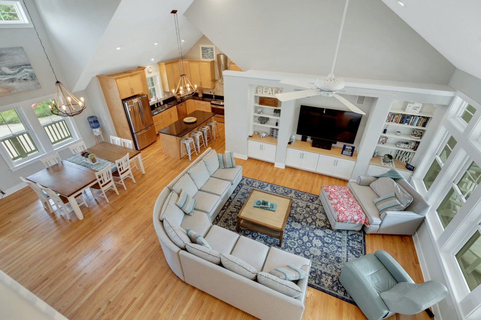 Home design - transitional home design idea