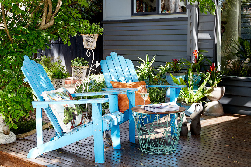 Inspiration for an eclectic backyard deck in Melbourne.