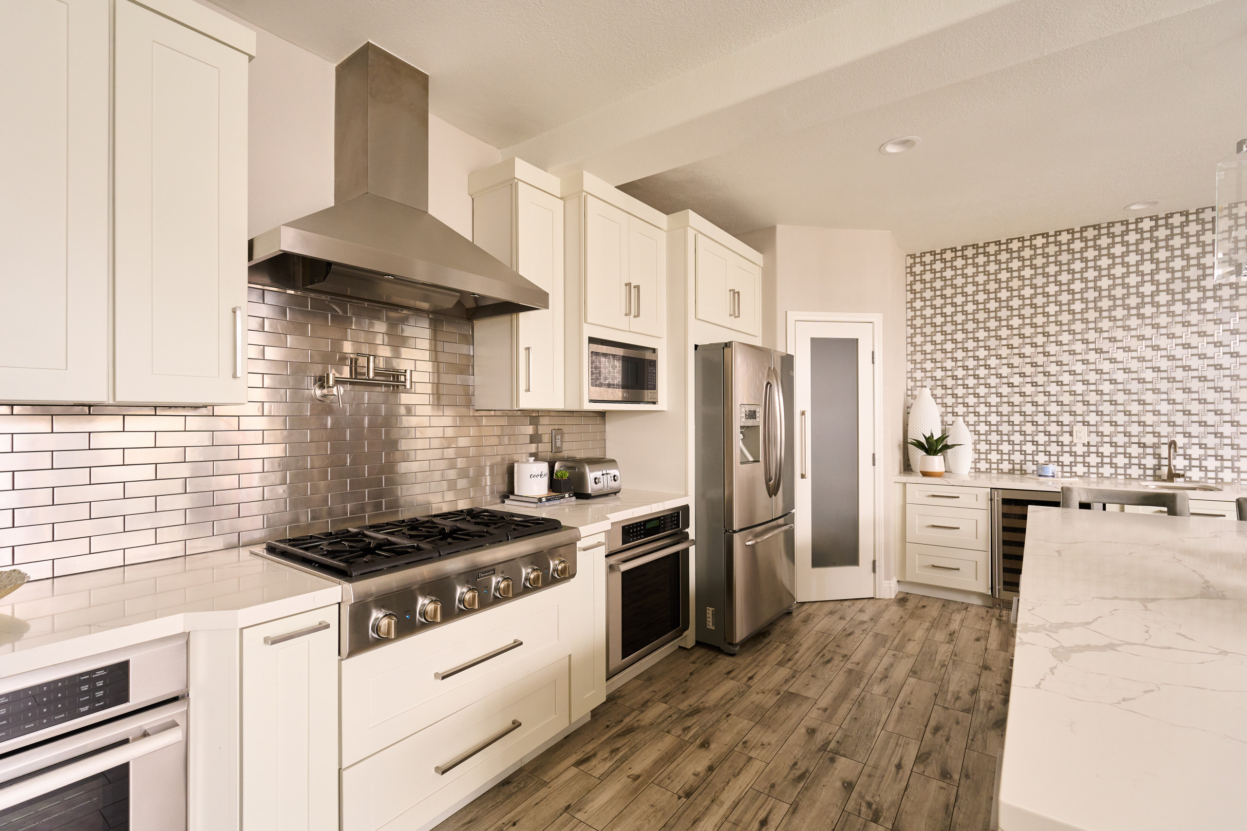 Summer Creek Kitchen Modern Glam