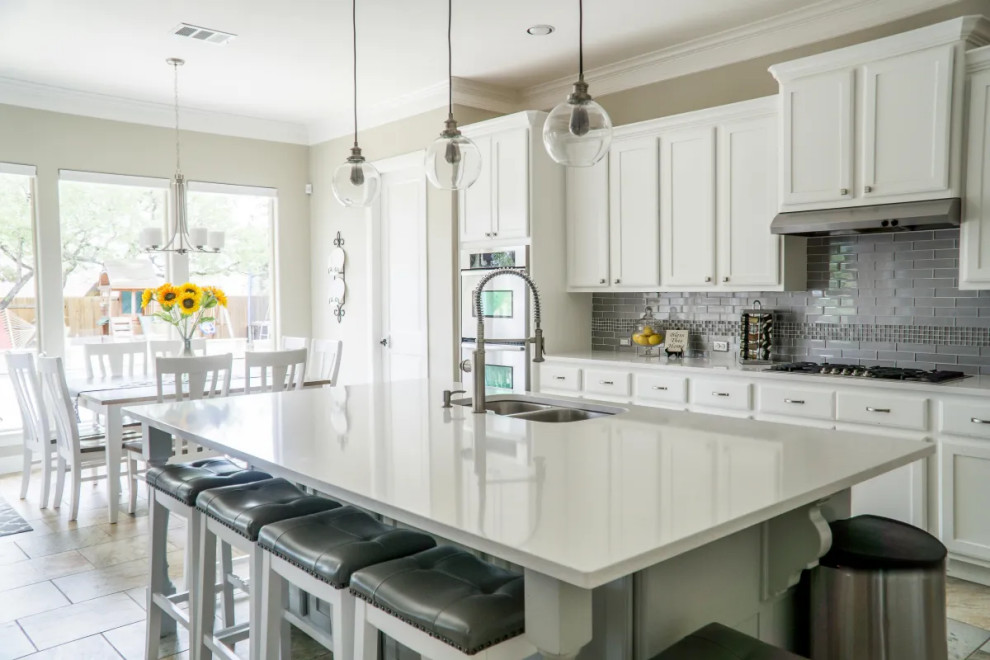 Kitchen - kitchen idea in Phoenix
