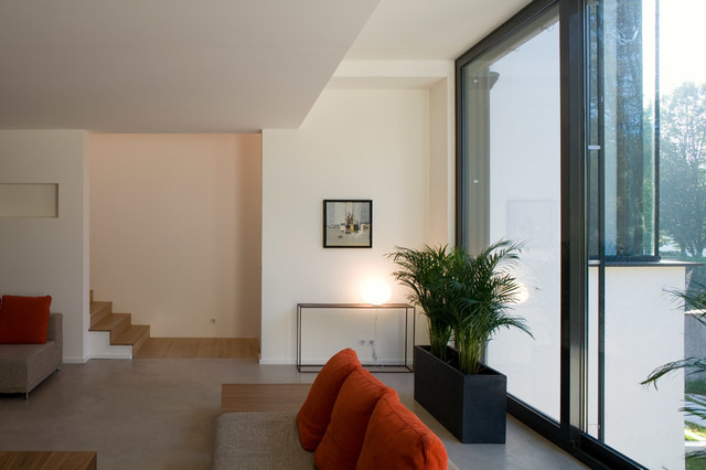 Maison JCB contemporary-vardagsrum