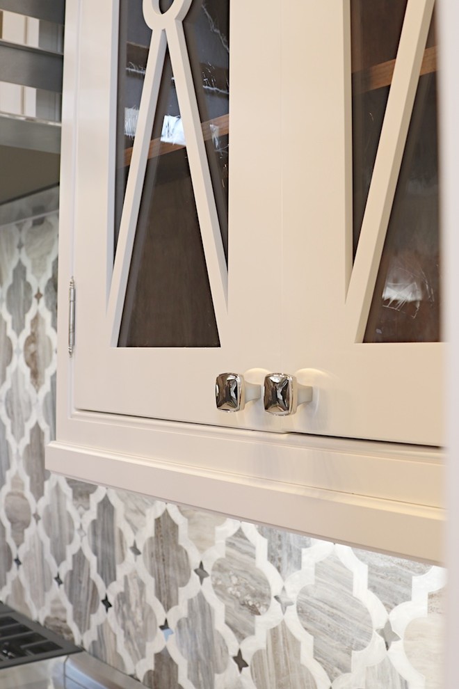 Inspiration for a transitional kitchen remodel in Chicago