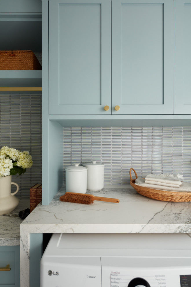 Transitional laundry room photo in San Francisco