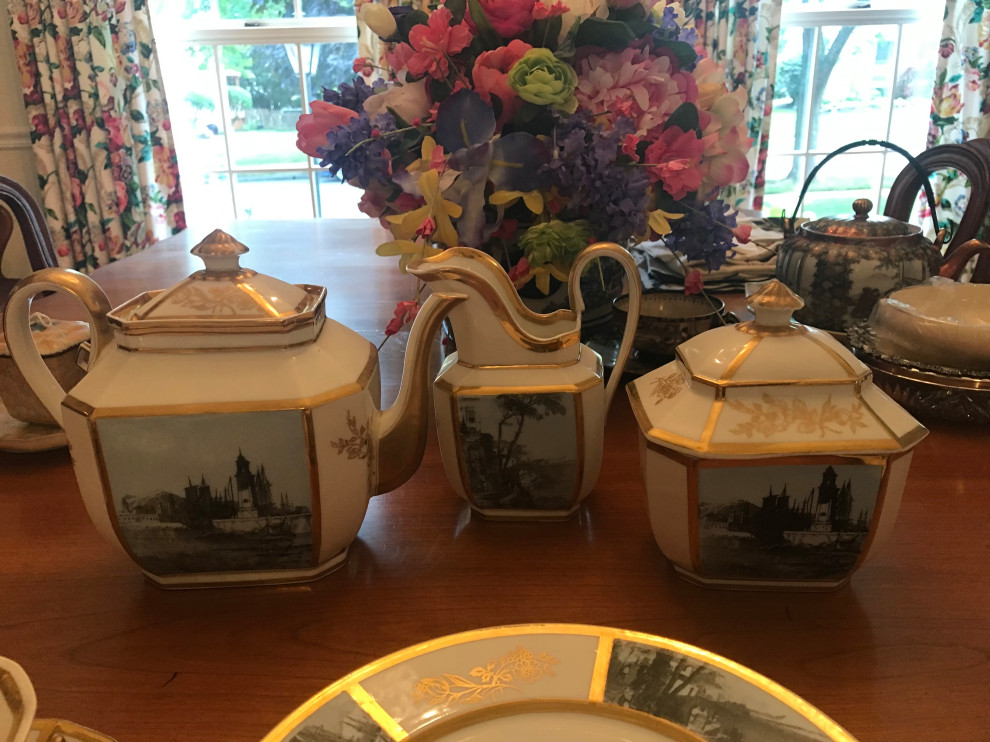 Can anyone identify this Limoges china pattern?