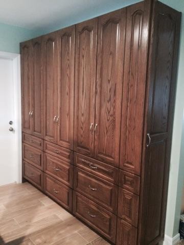Kitchen - kitchen idea in Miami