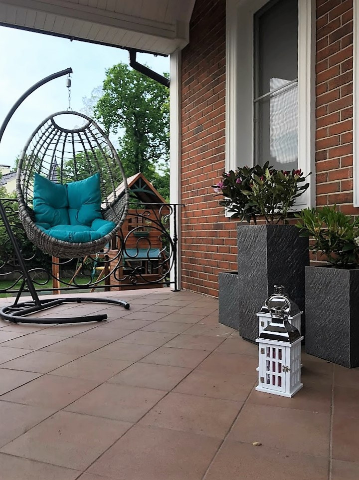 Декор крыльца и балкона