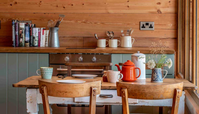 Treehouse Holiday Accommodation at Wolf Woods Devon rustic-kitchen