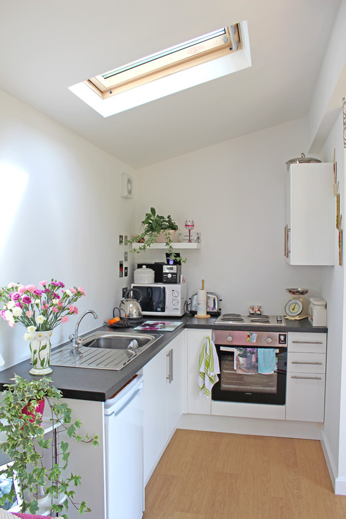 Small Kitchen Feel Bigger, How To Make A Small Kitchen Seem Bigger