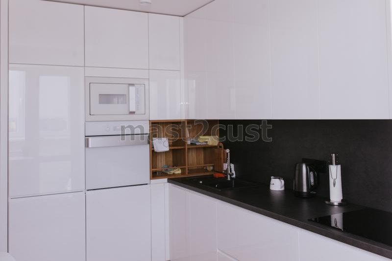 Белая кухня на заказ от Mast2Cust