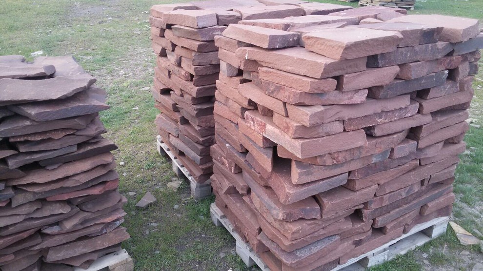 Песчаник красный