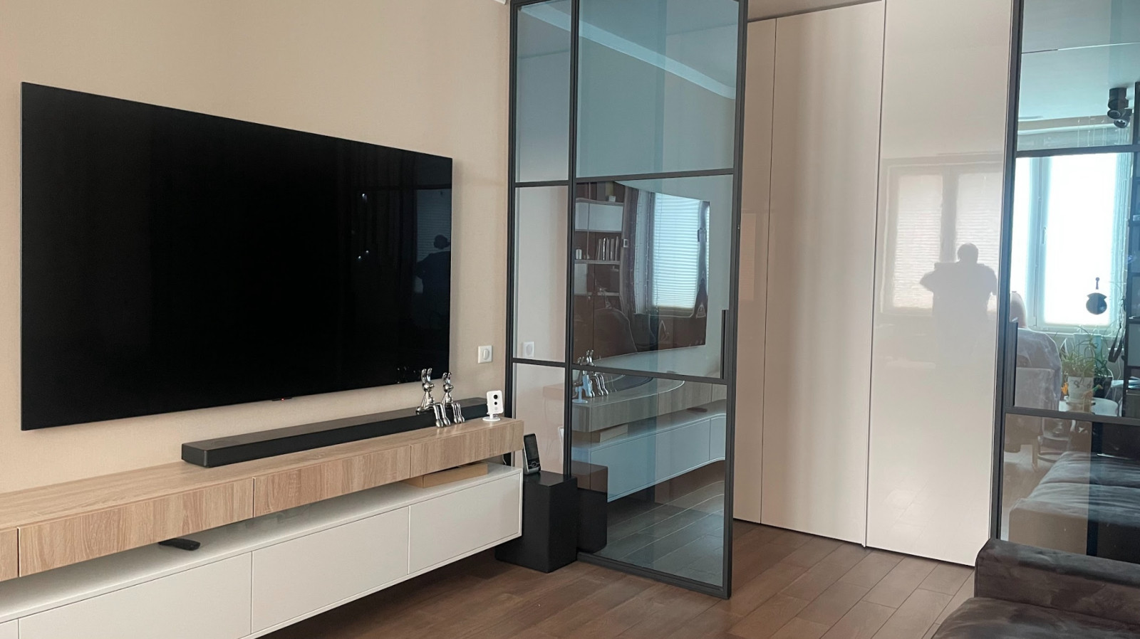 Маленькое пространство - много функционала