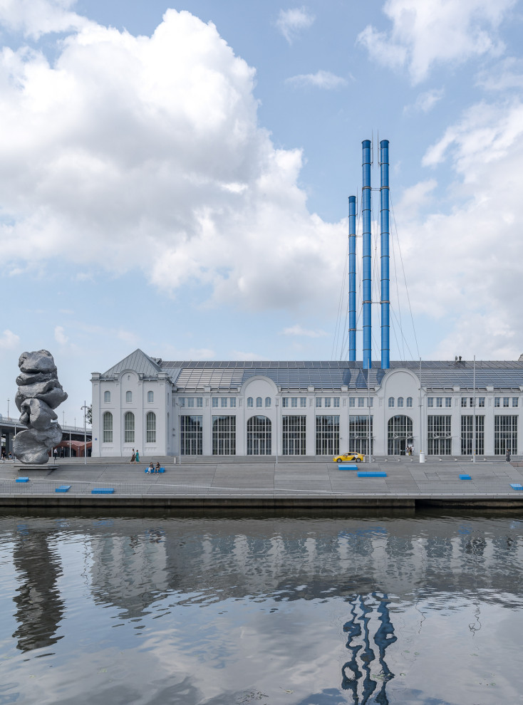 GES-2 , House of Culture